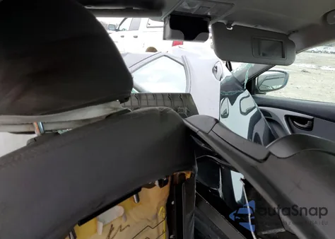 2014 Hyundai Elantra Se z USA, uszkodzony, nr VIN 5NPDH4AE2EH471072